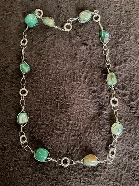 Silver Wire-Wrapped Green Agate Bead Necklace - Women's Fashion Jewelry